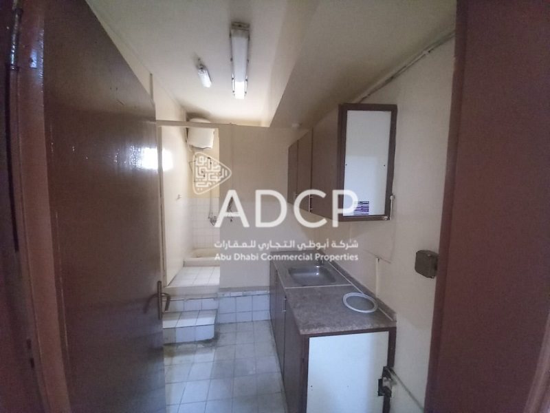 Kitchen ADCP 5418 in Al Danah